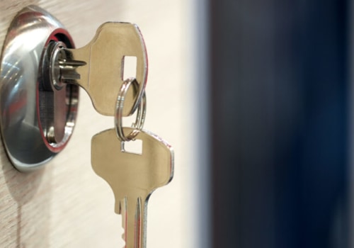 Will locksmith open apartment?